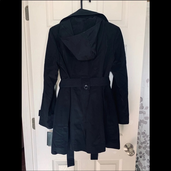 Brand New London Fog waterproof belted trench coat - Picture 3 of 3